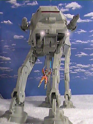 hothlukeatat.jpg