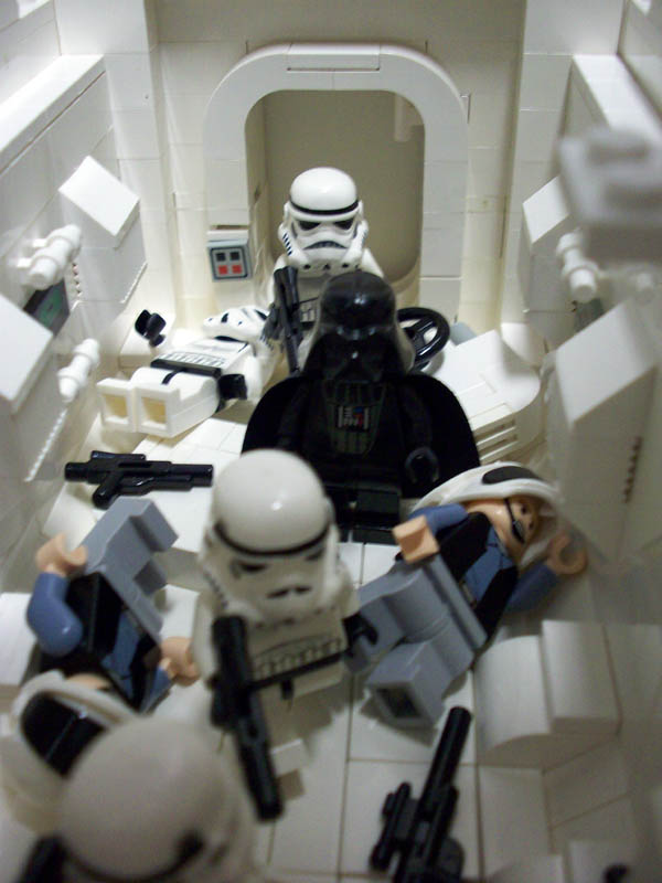 rebelblockaderunner_boarded_a004_103.jpg