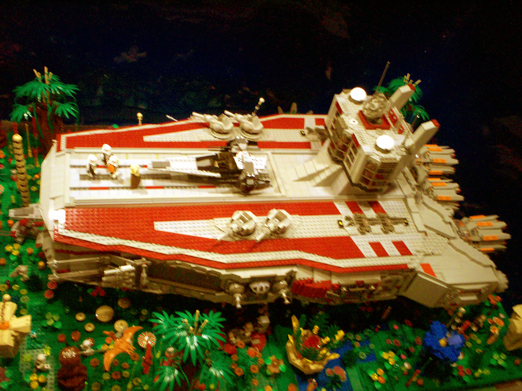 s-sw-attack-frigate-felucia_a07_098.jpg