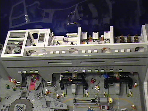 legohangar-rebeltransportbase_a11_038.jpg