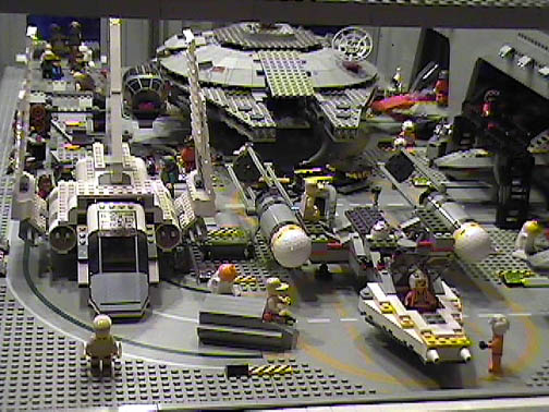 legohangar-rebeltransportbase_a12_076.jpg