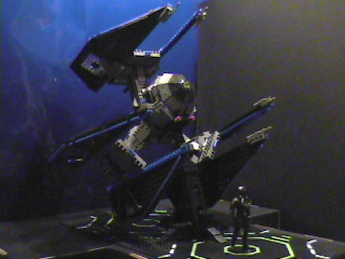 ucstiedefender_a2_02.jpg