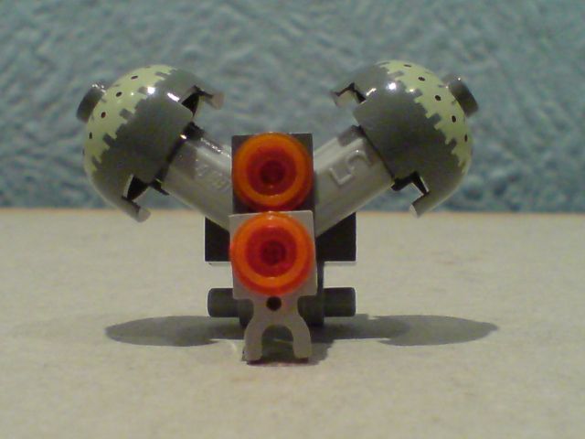 tri-fighter007.jpg
