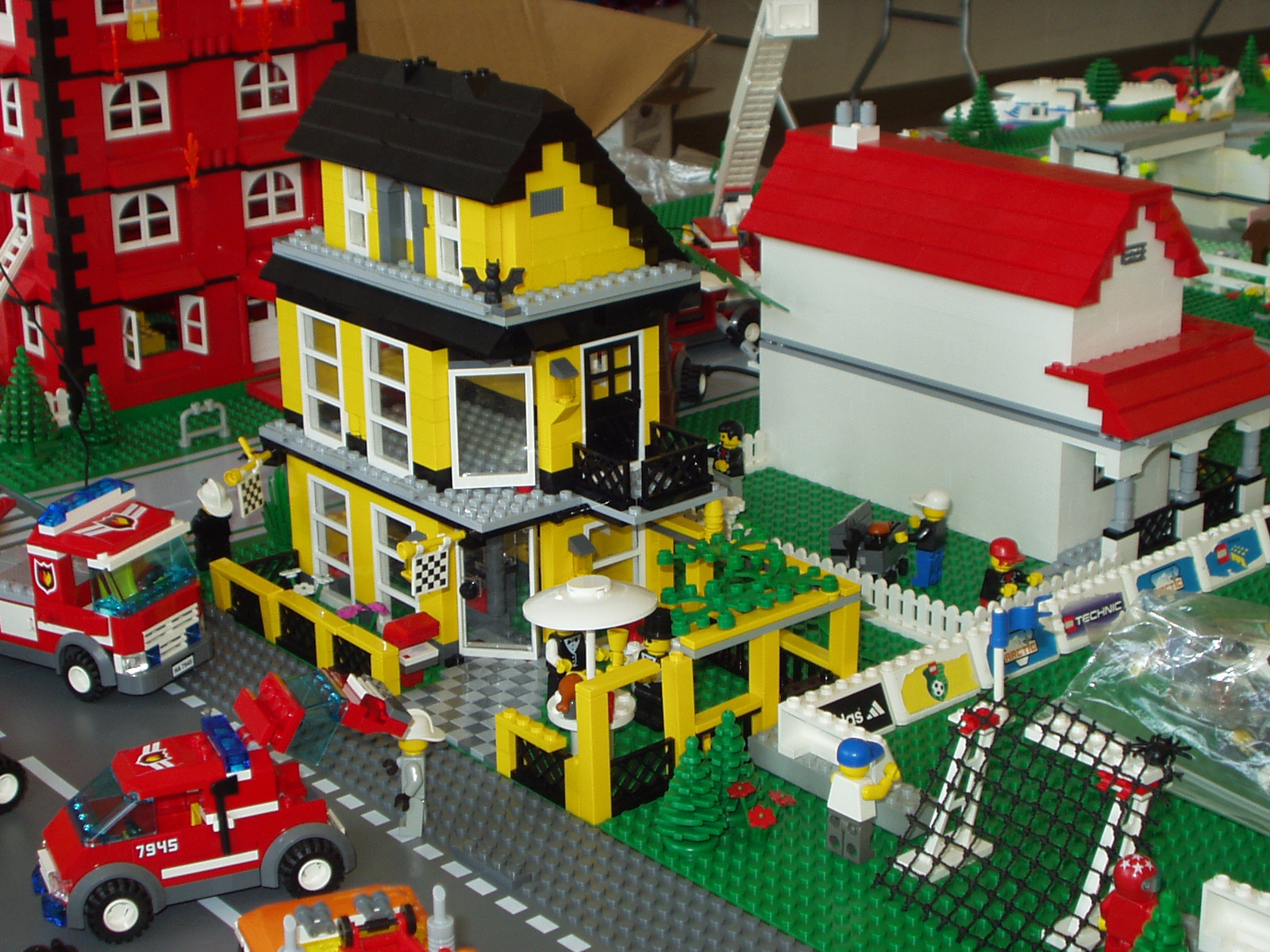 mikestown1.jpg