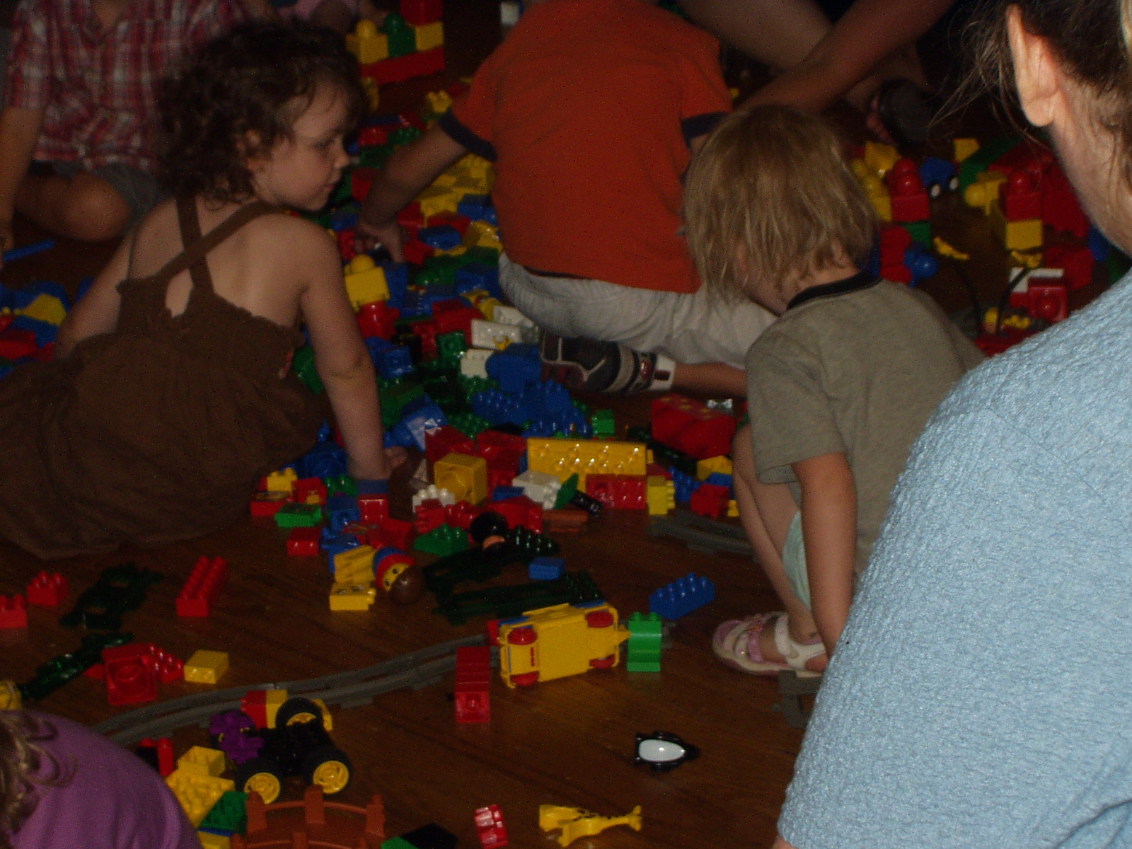 080725blockpartyduplo1.jpg