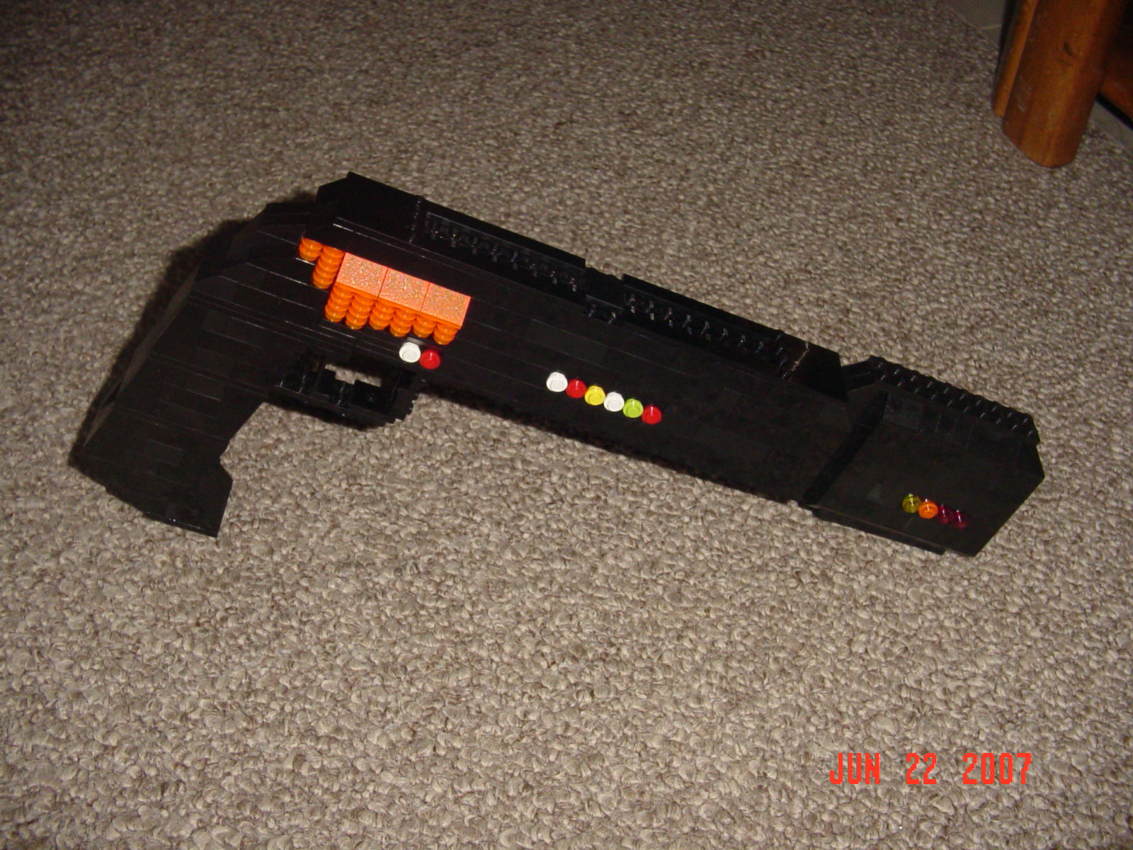 gun_side.jpg