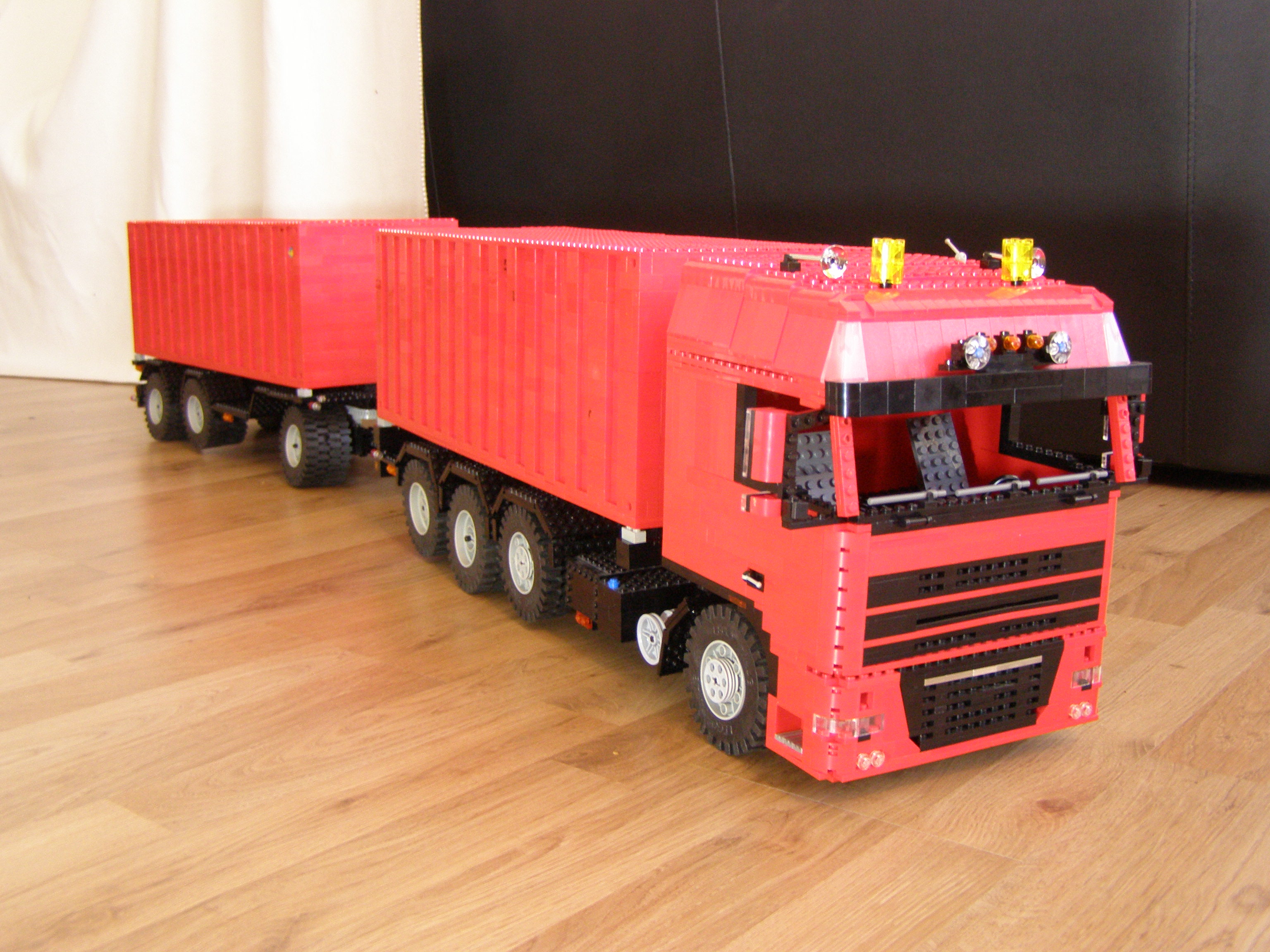 0_______daf_fak_105xf510_ssc.jpg
