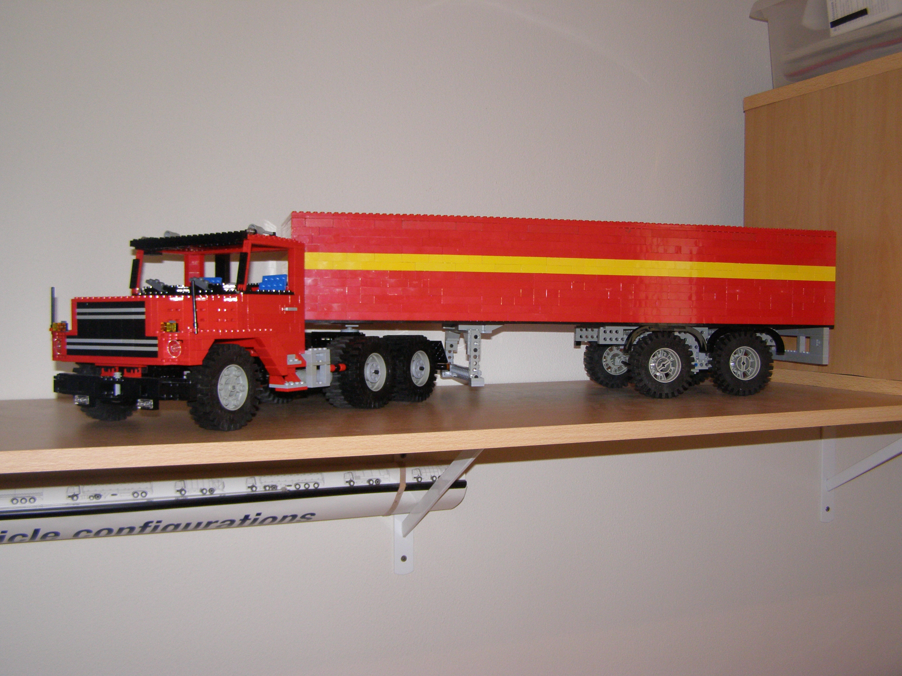 daf_n2800_daf_eurotrailer.jpg