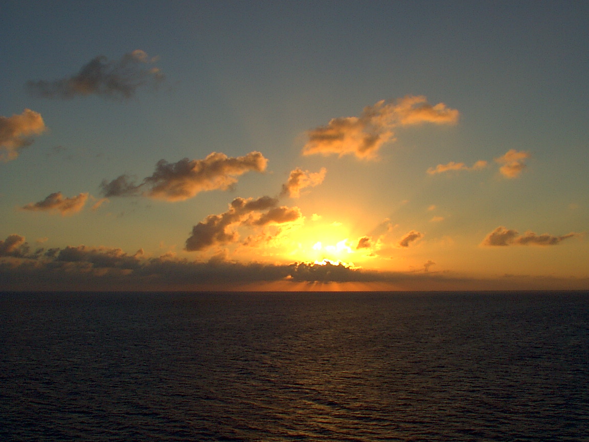 cruisesunset2.jpg