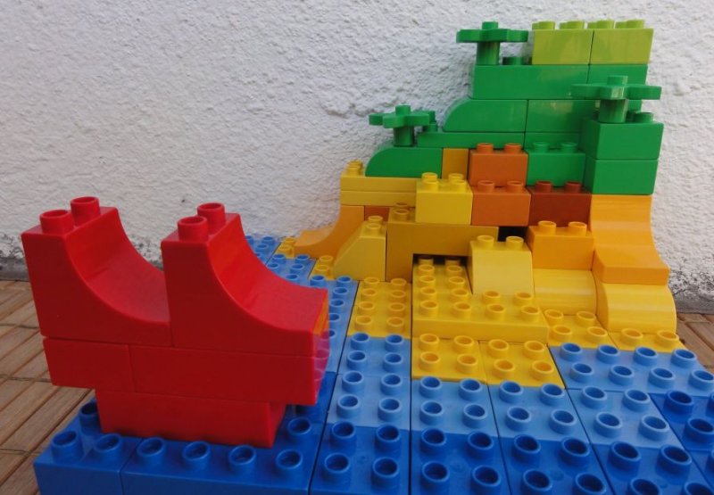 duplo_pirate_island_ver.2_-_birds_eye2.jpg