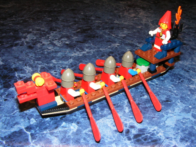 queensbarge1.jpg