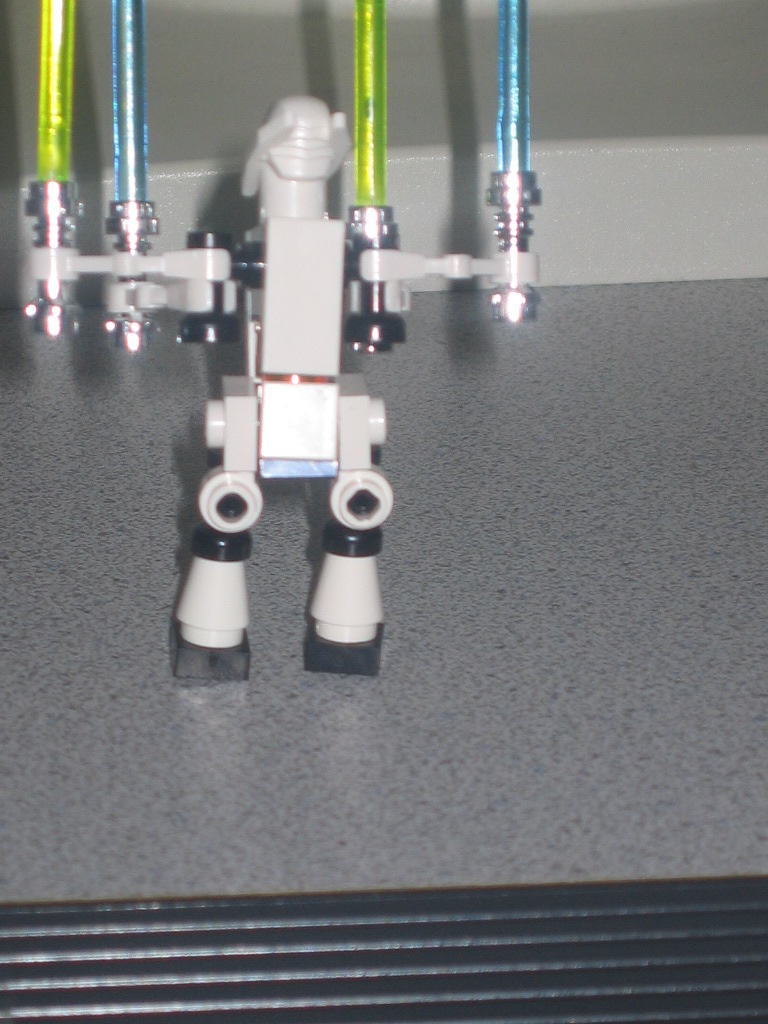 grievous_white__from_back.jpg