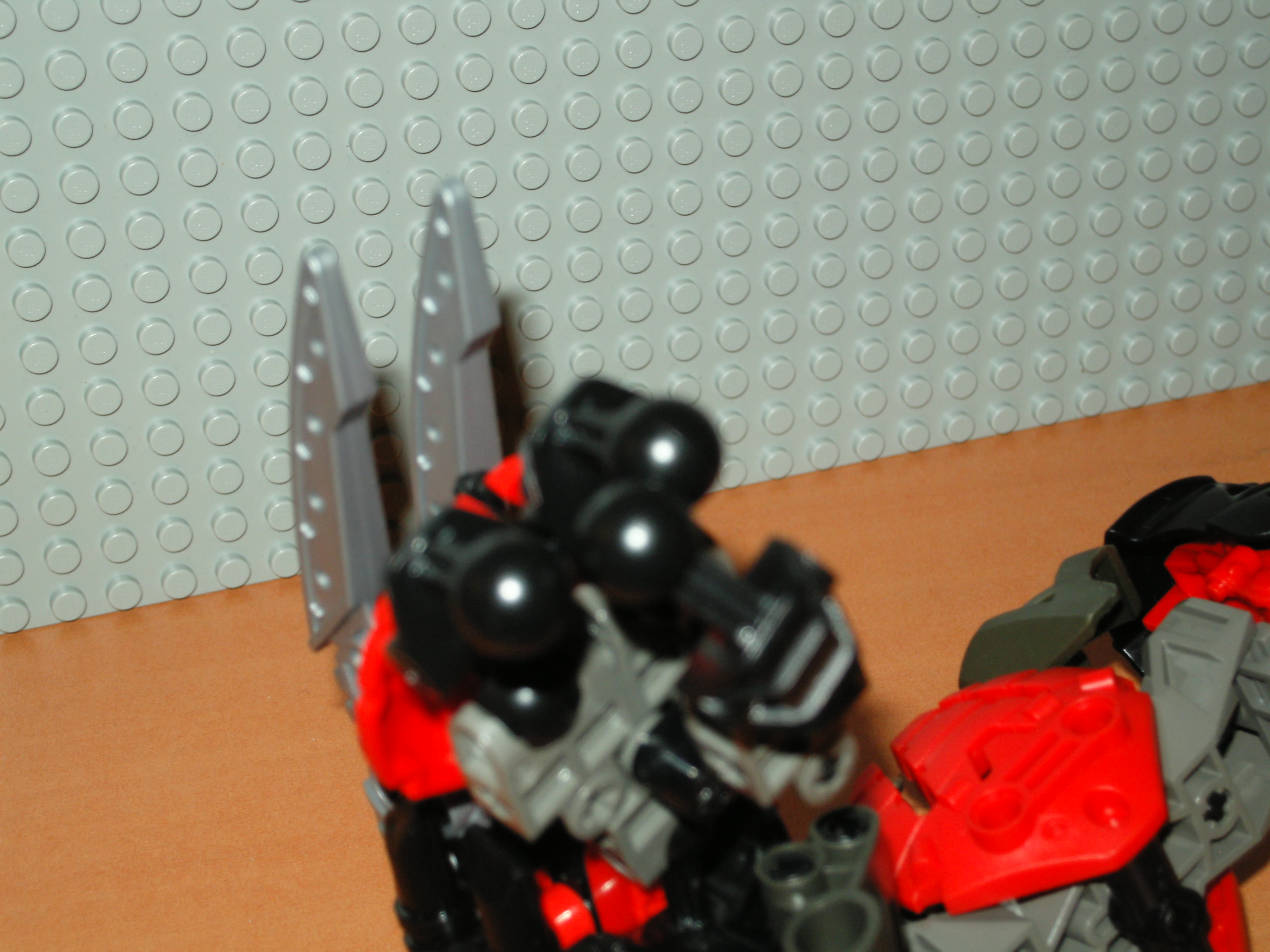 makuta-hand2.jpg