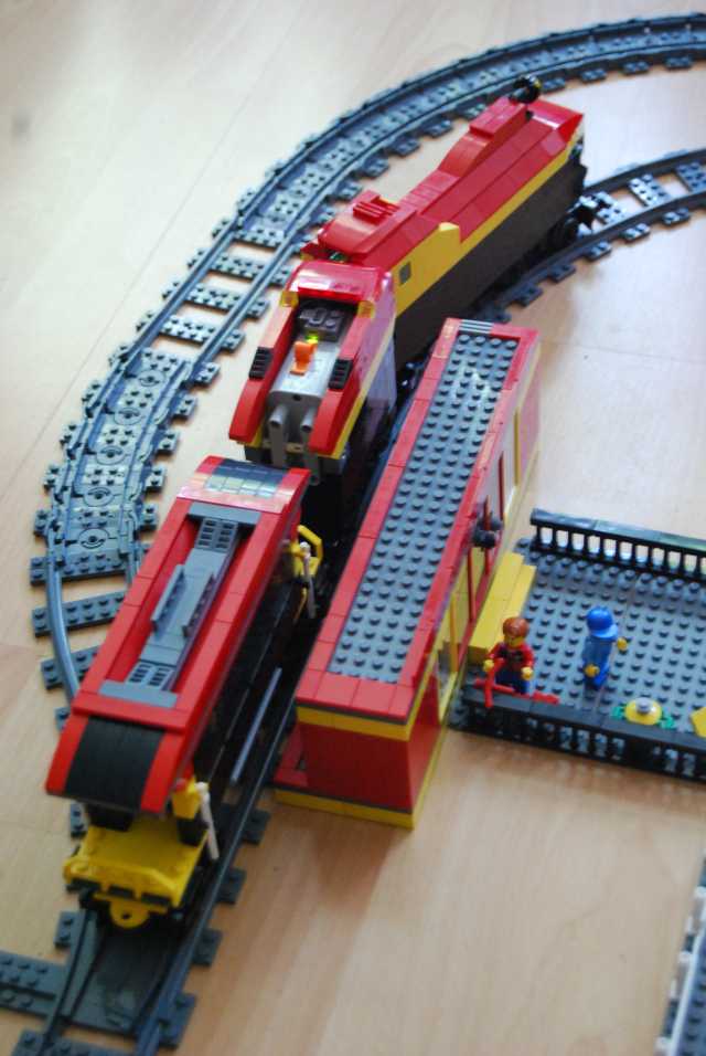 2012.06.18_lego_train_model_006.jpg