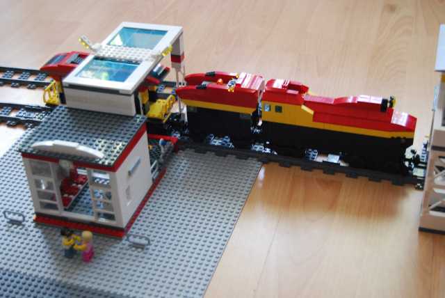 2012.06.18_lego_train_model_007.jpg