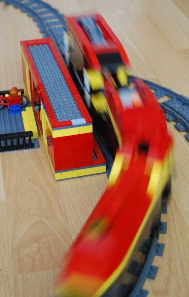 2012.06.18_lego_train_model_021.jpg