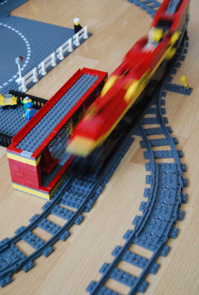 2012.06.18_lego_train_model_028.jpg