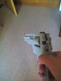 revolver3.jpg
