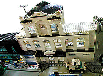 uptown_police_station1.jpg