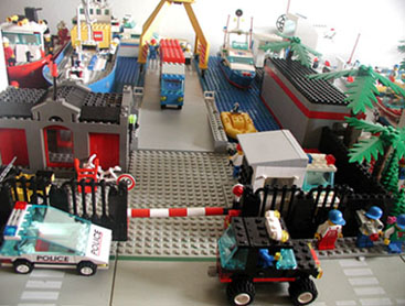port_entrance.jpg