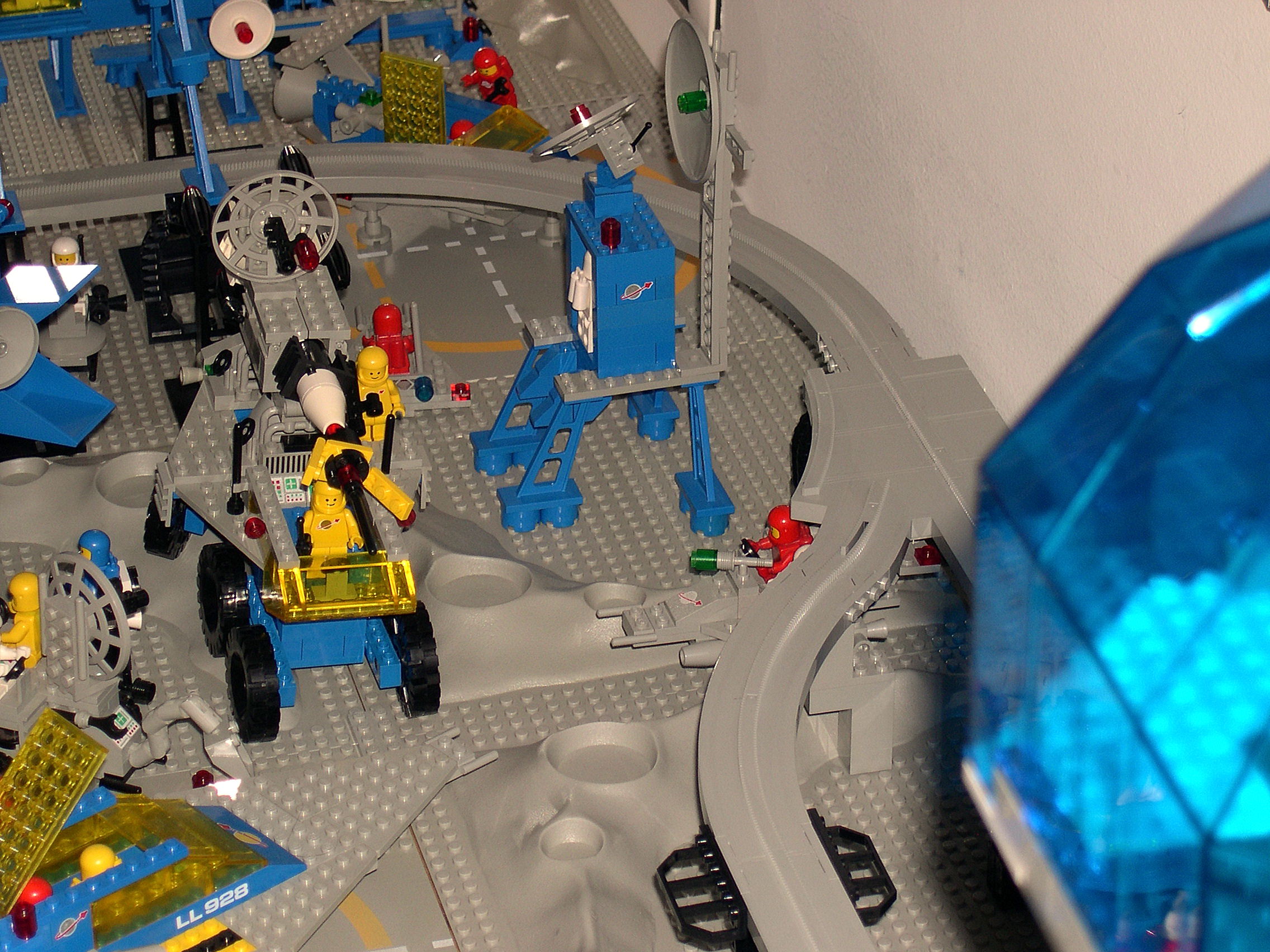 airmoonbase031_a_view_from_the_tower.jpg