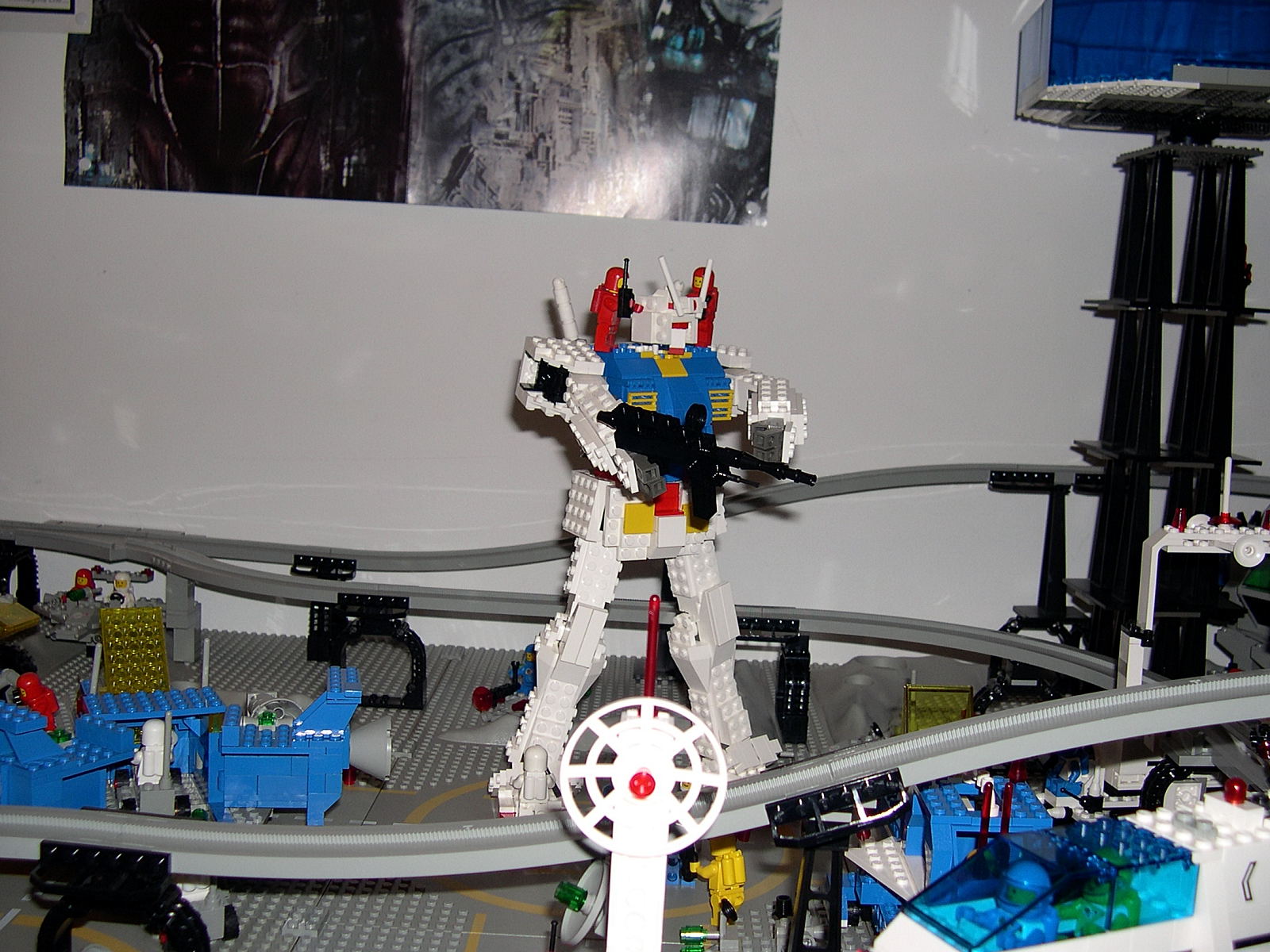 airmoonbase038_again_gundam.jpg