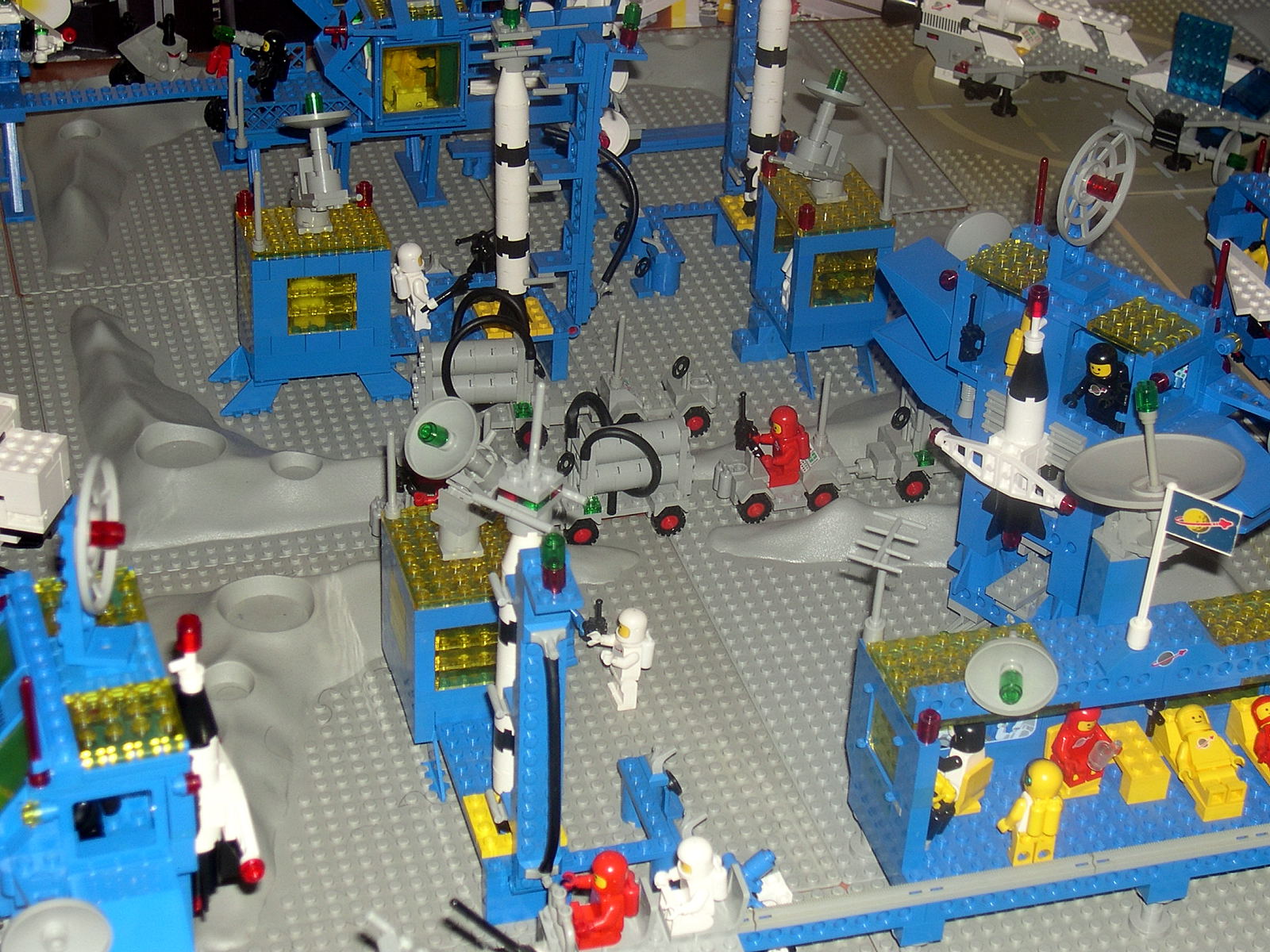 airmoonbase_2006_003_launch_zone_920.jpg
