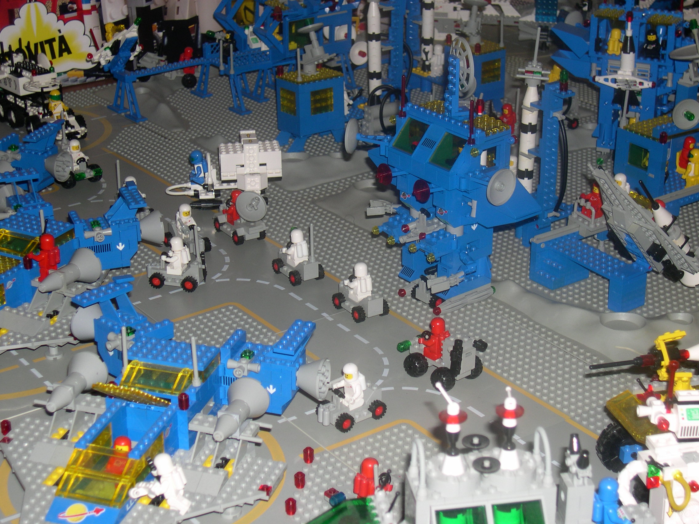 airmoonbase_2006_085.jpg