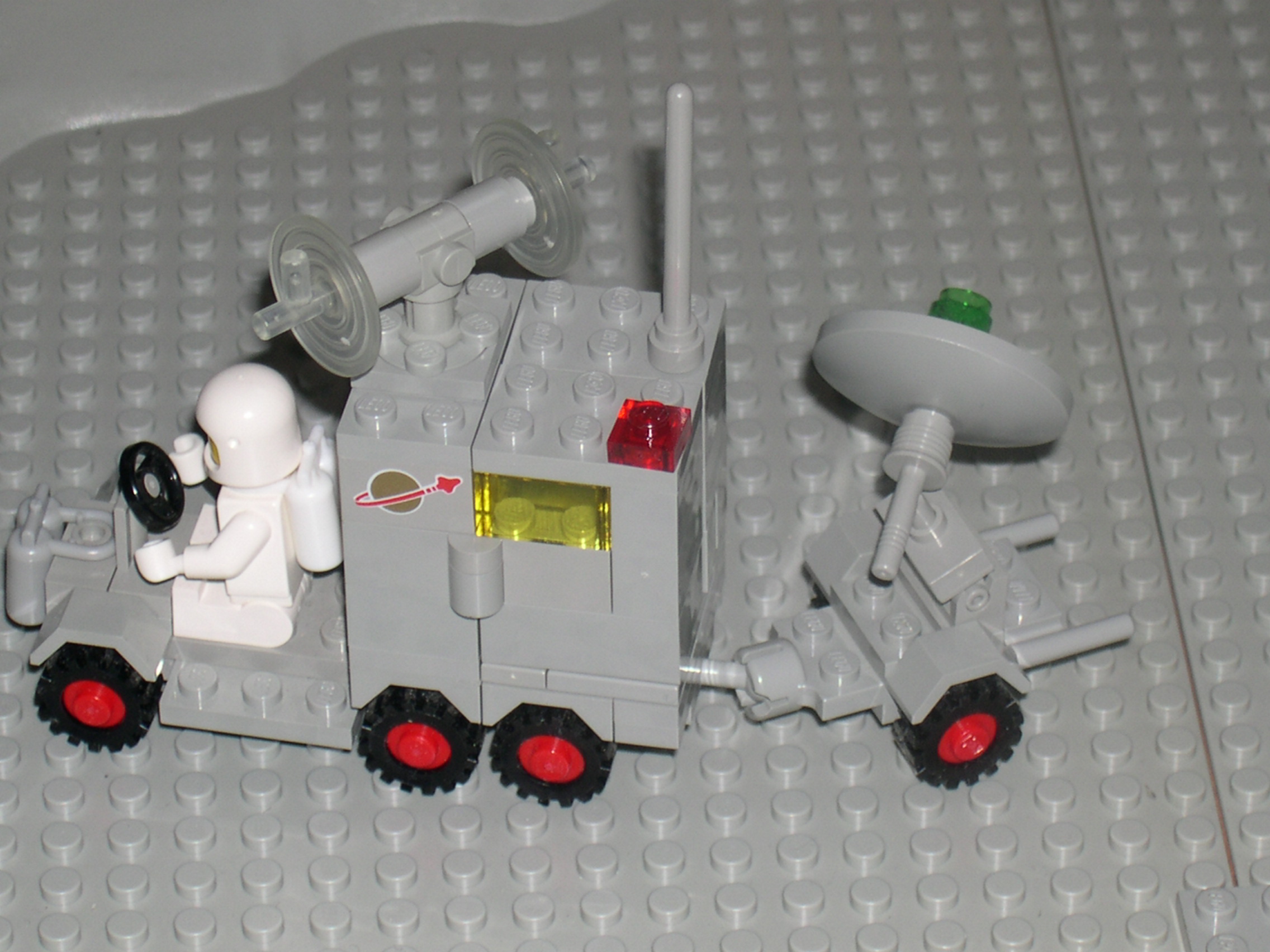 894-05.jpg