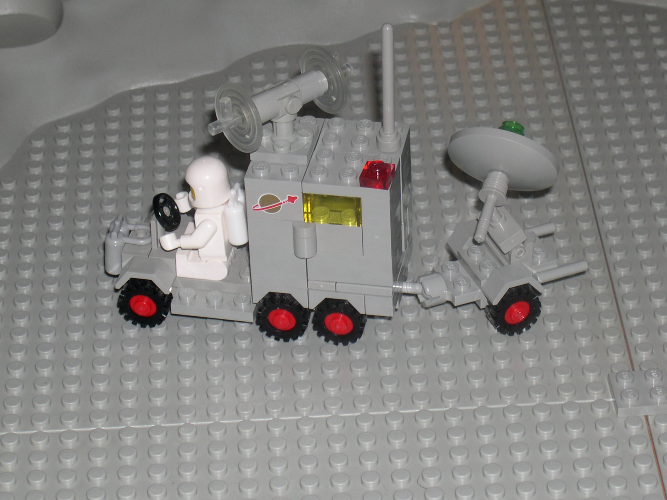894-06.jpg