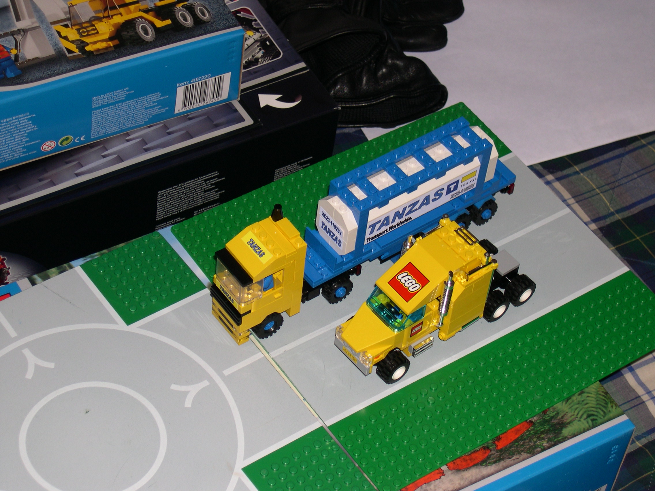 me_models_552-04.jpg