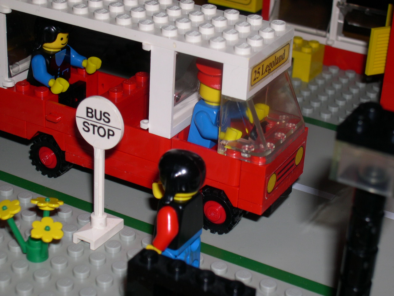 379-03.jpg