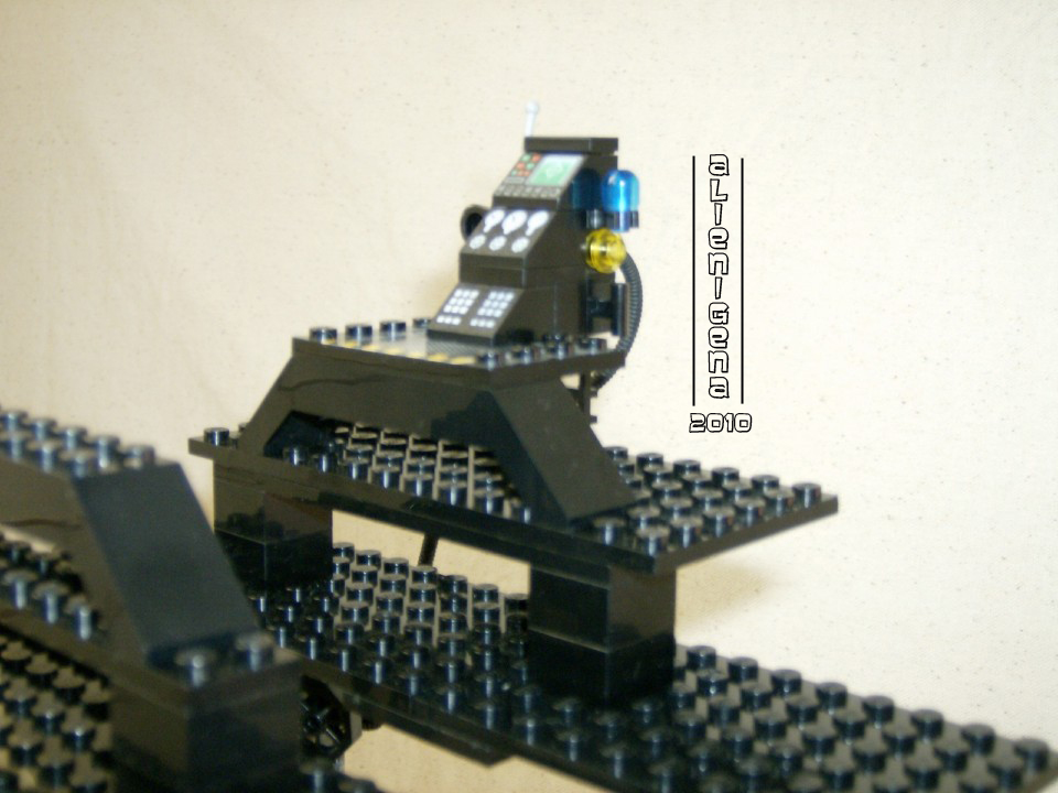 moc_dock_yard_bubble_08.jpg