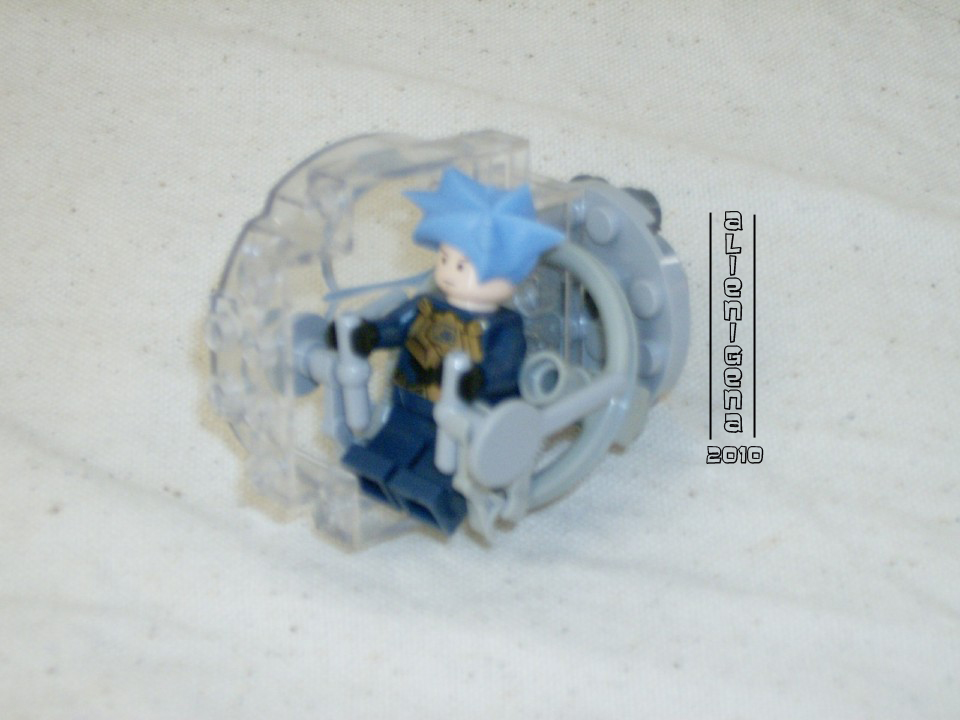 moc_bubble_fighter_17.jpg