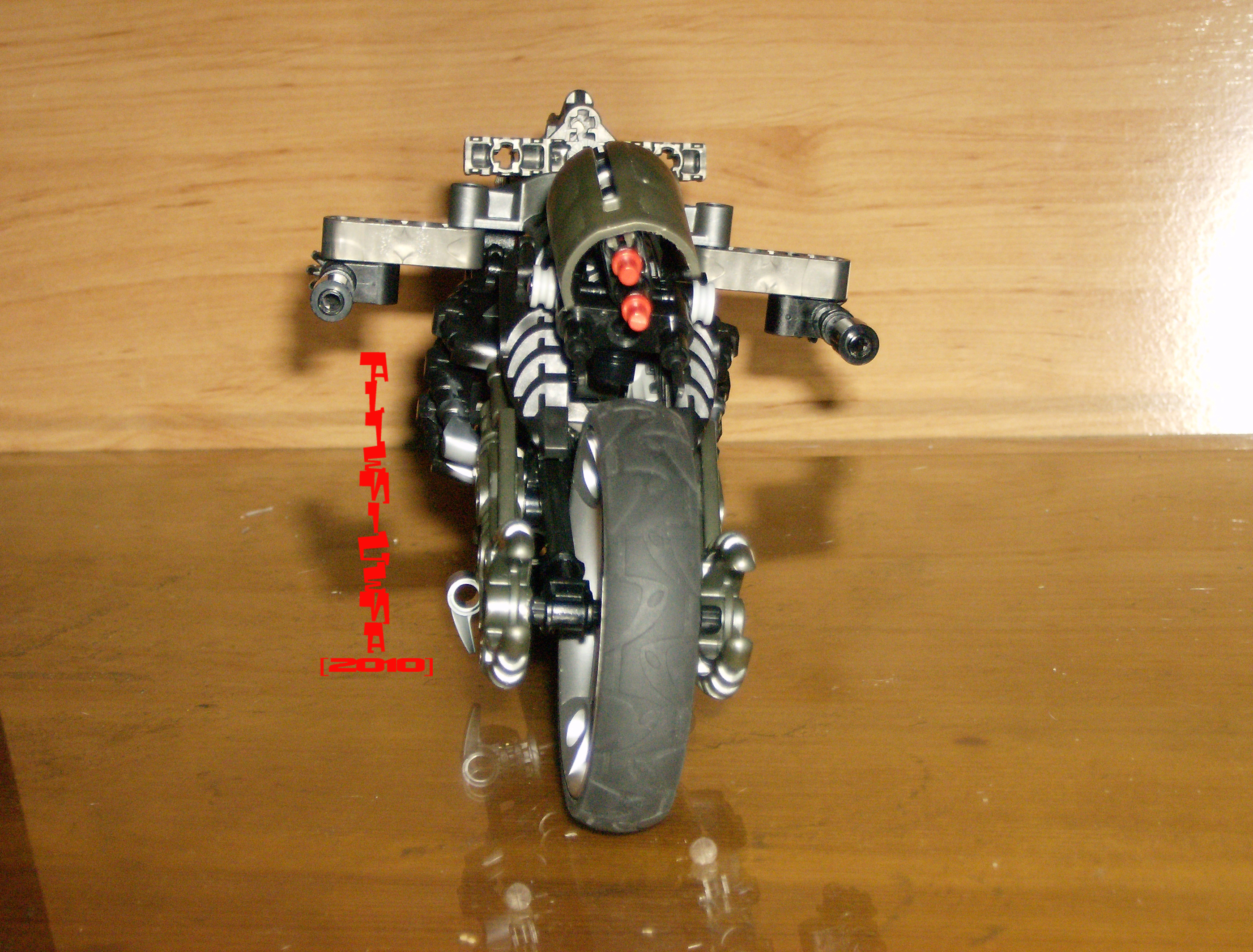 moto_terminator_07.jpg