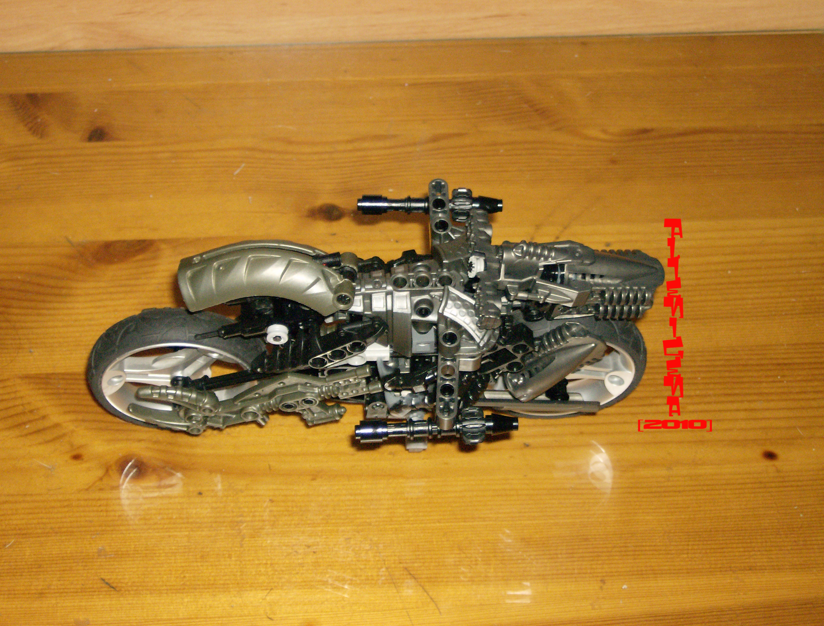 moto_terminator_09.jpg
