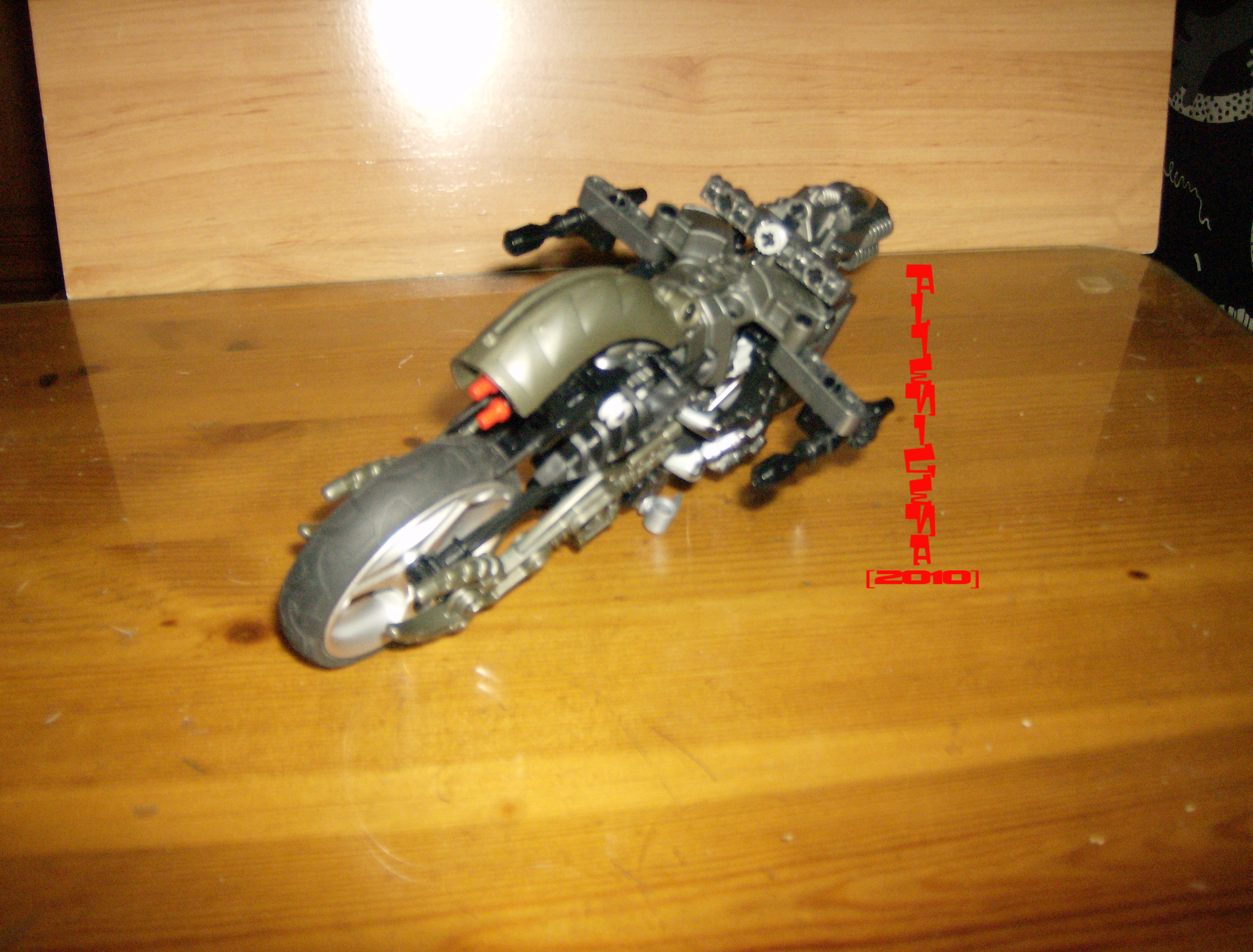 moto_terminator_11.jpg