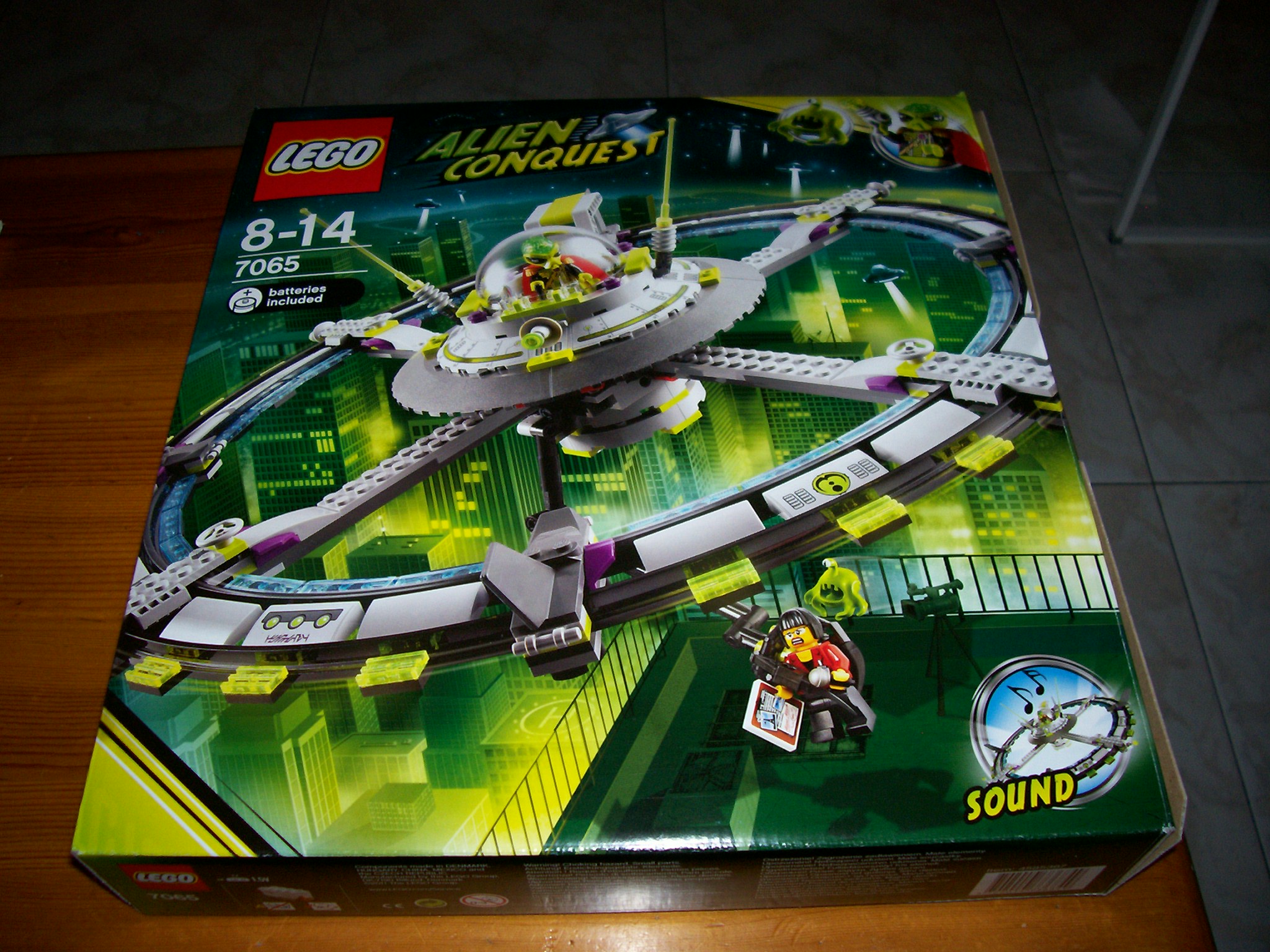 review706501.jpg