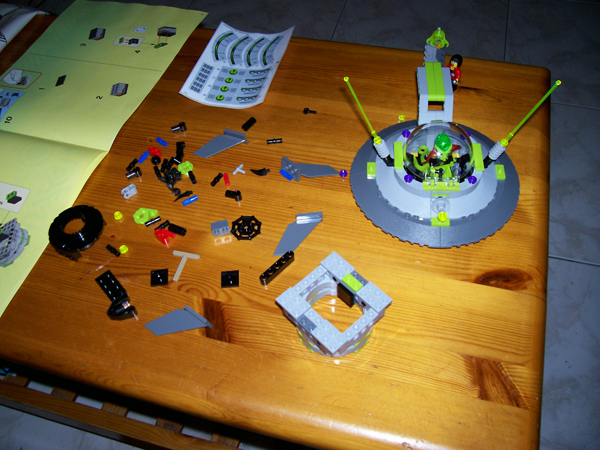review706528p.jpg