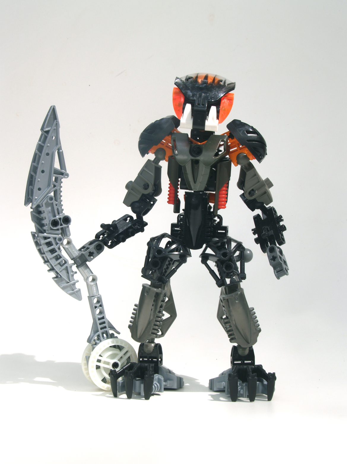 bioniclejune005.jpg