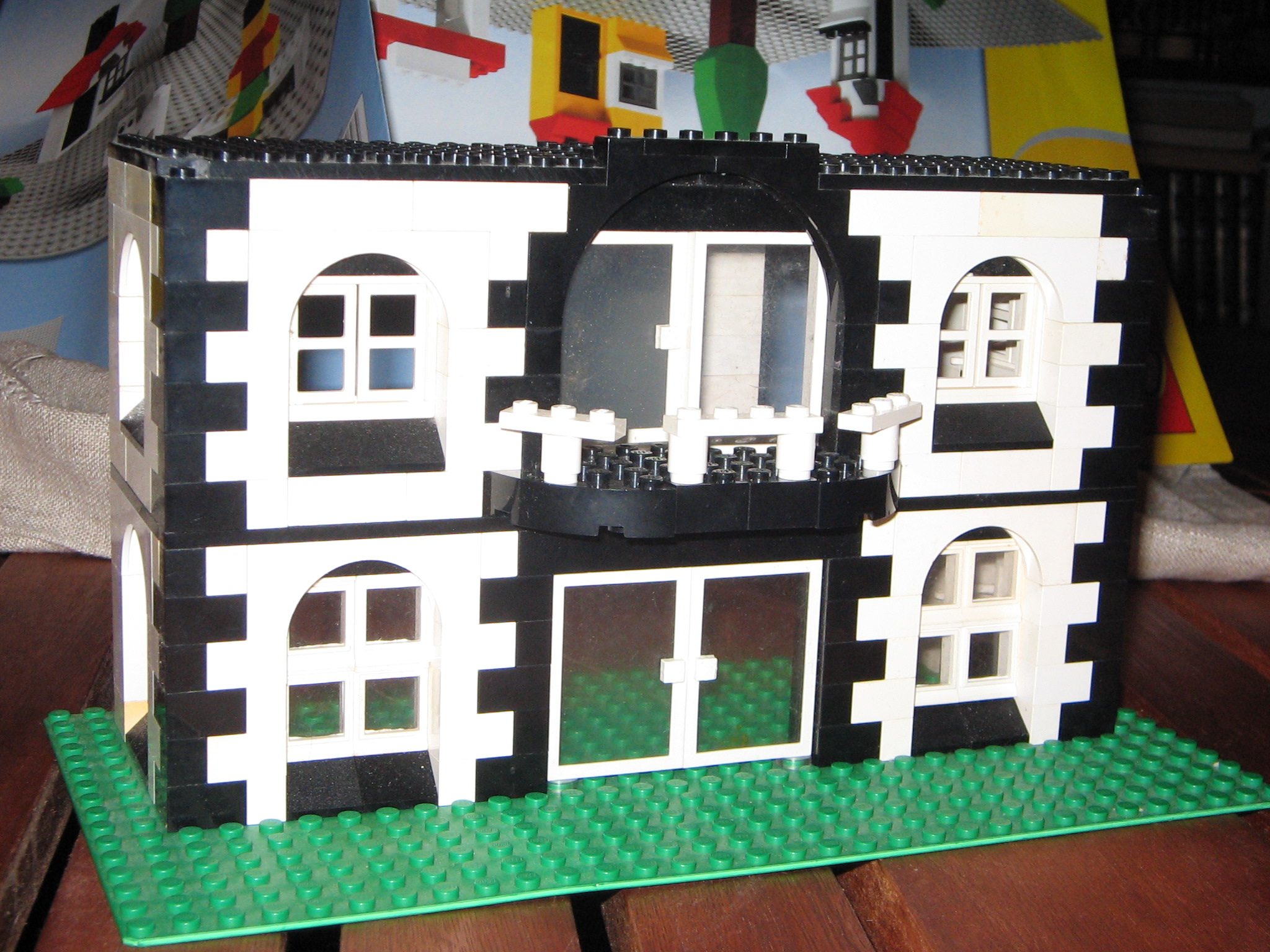 mocs_016.jpg