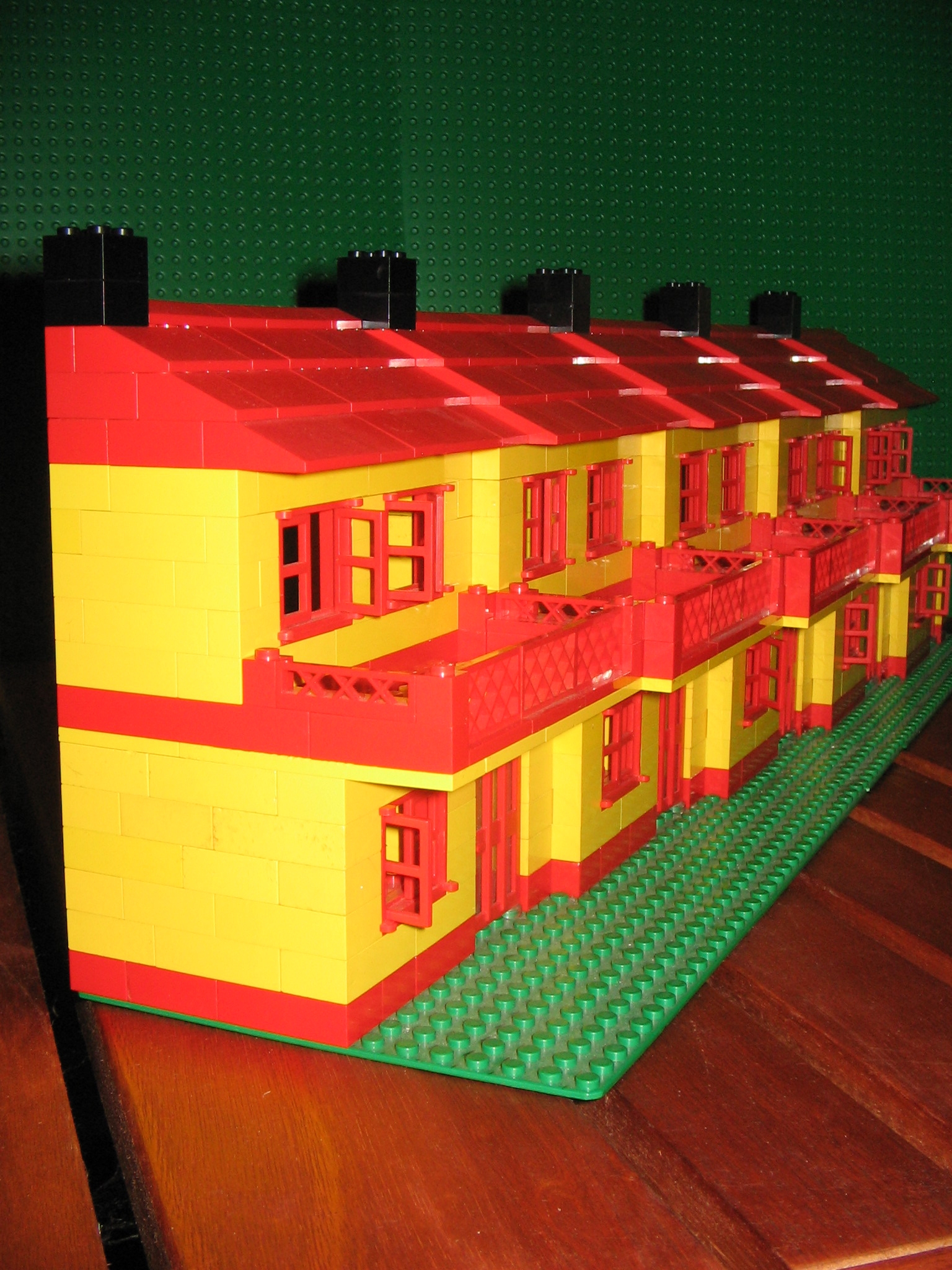 legos_002.jpg