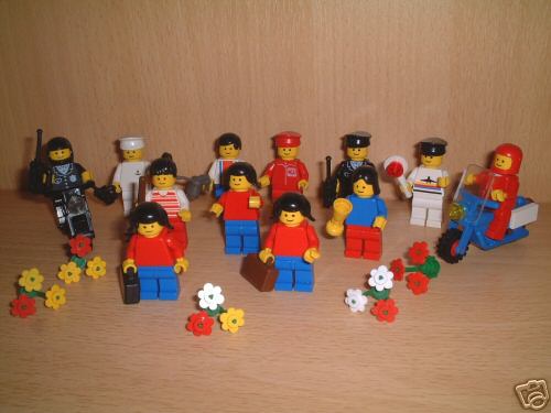 minifigs.jpg