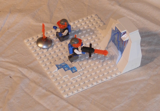 0_icetron_icewall_b.jpg