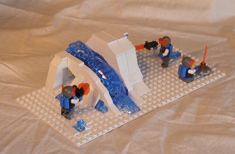0_icetron_icewall_e.jpg