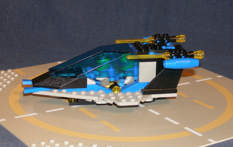 0_unitron_lunaris_passengershuttle01.jpg