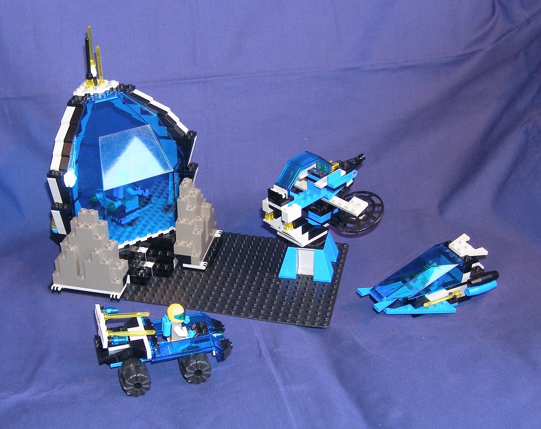 01_unitron_zenon_spacestation_1.jpg