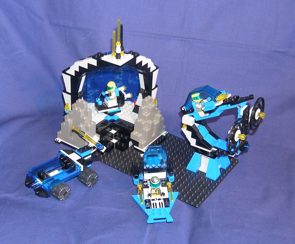01_unitron_zenon_spacestation_3.jpg