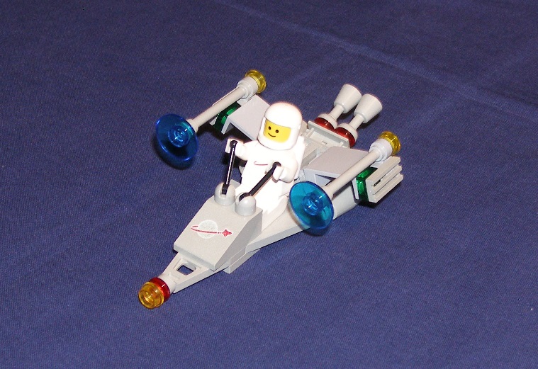 futuron_6810_classic_01a.jpg