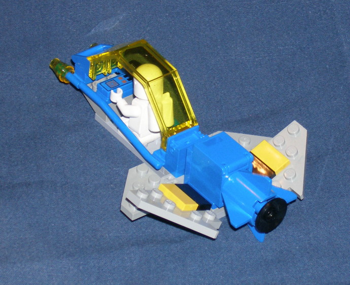 blacktron2_6832_classic_01b.jpg